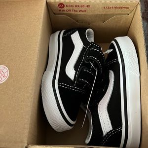 Black & White Vans - size 4 baby - NWT